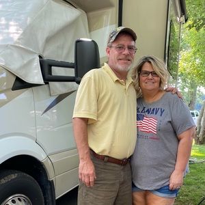 Meet your Posher, Robin